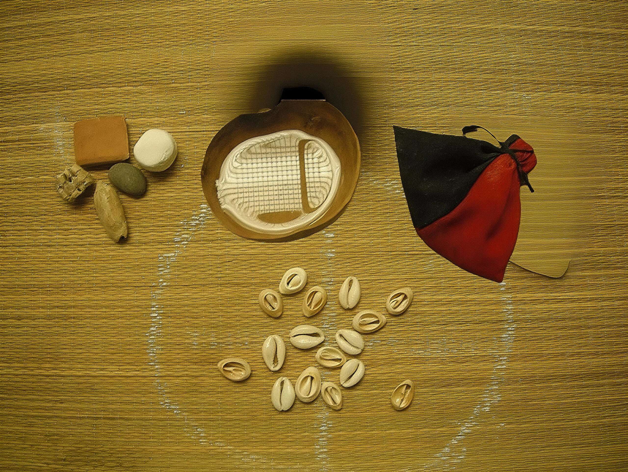 - Lectura con Caracoles (Diloggún)